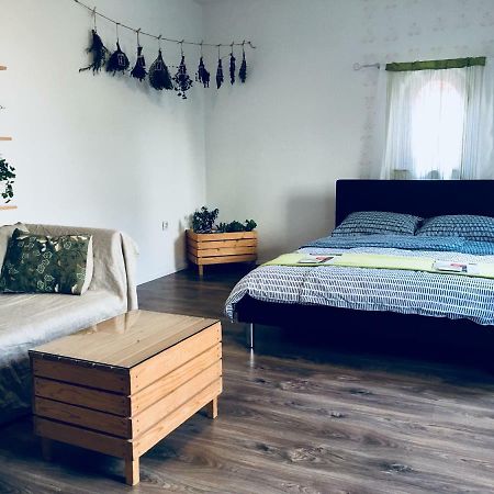 Urban Herbs Apartment Любляна Екстер'єр фото